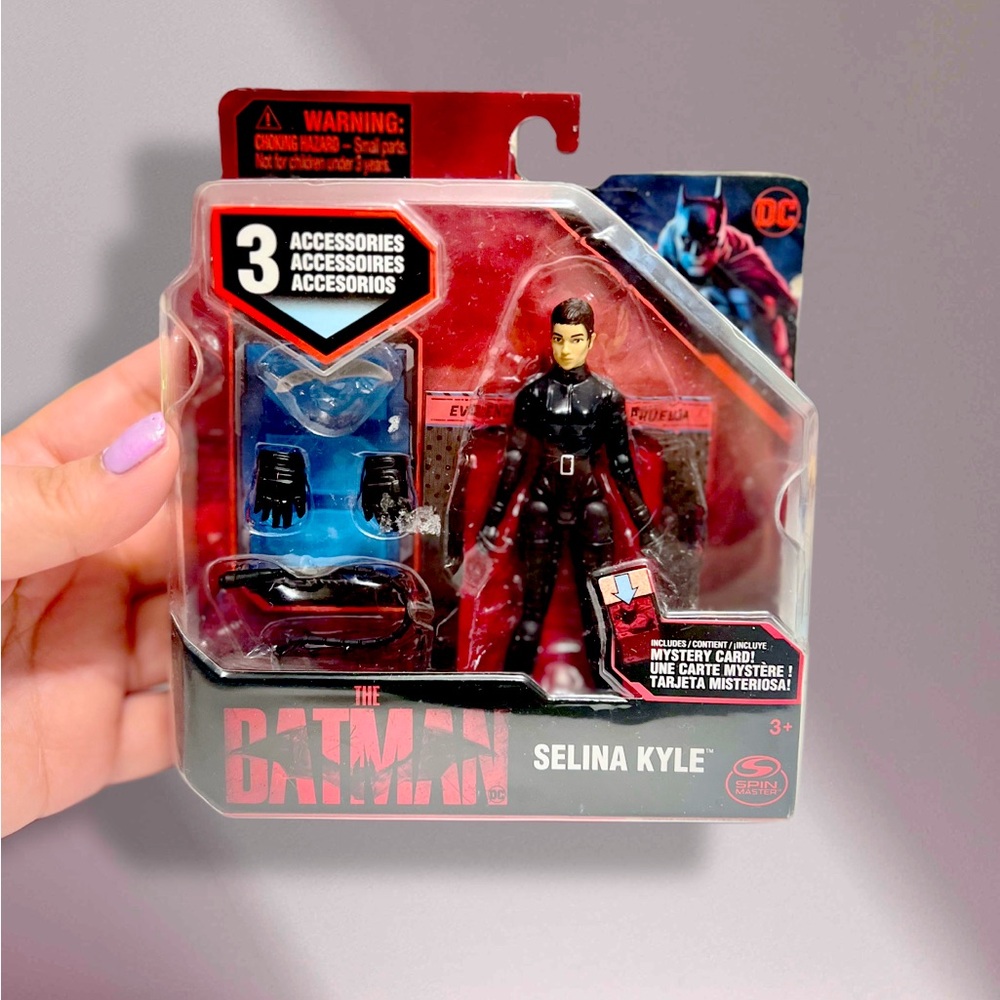 DC Selina Kyle (Catwoman) Figure with Black Outfit